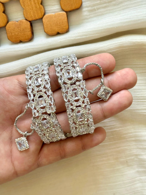 Bangles casting Triple stone