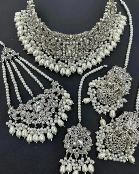 Single Stone Collar Set