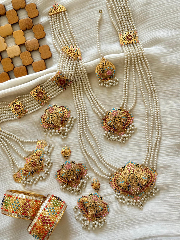 HYDRABADI 7 layer set with bangles