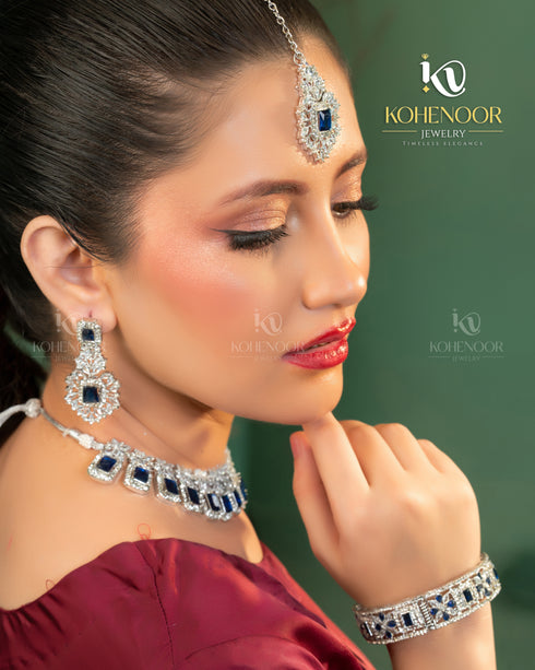 Stone Zircon ad set with bangles openable