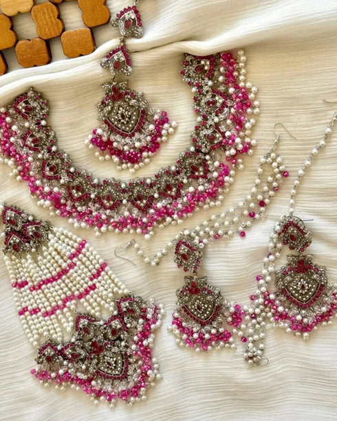 Kohenoor Noratan Bridal set