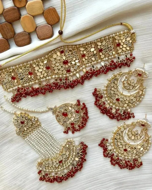 Kundan Paratha Jhumar Set