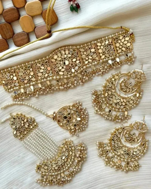 Kundan Paratha Jhumar Set