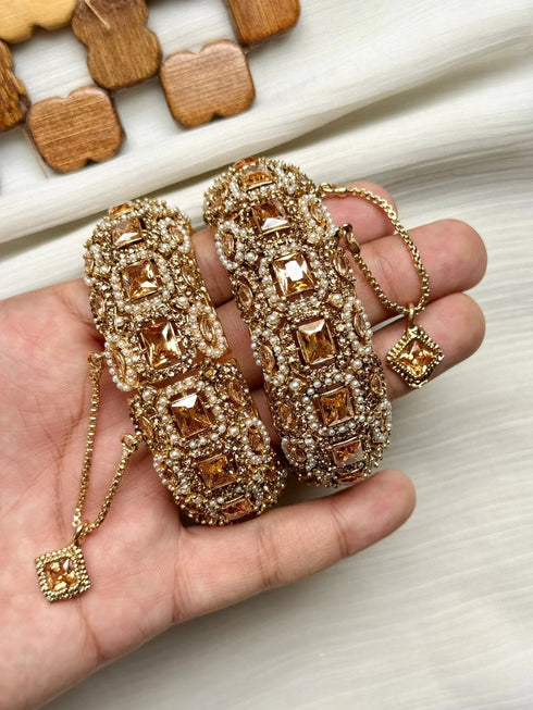 Zircon Casting Dhopra Bangles