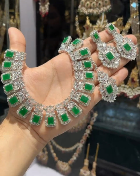 Party wear zircon capture set