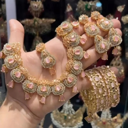 Royal zircon with openable bangle